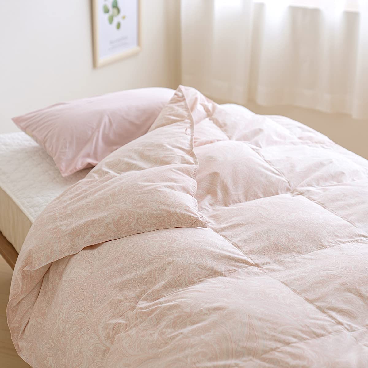 【新品】ロマンス小杉 羽毛掛け布団 150×210cm 111-540>日本製 ロマンス小杉 [ロマンスナイト（V&Aいちご泥棒）] 真綿